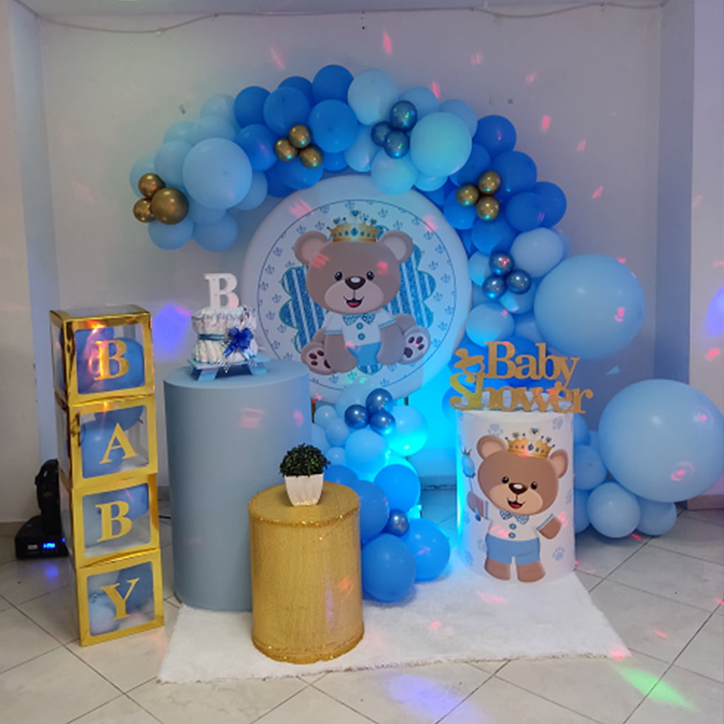 decoracion baby shower con bombas azules luz led azul y letras en cuadros baby